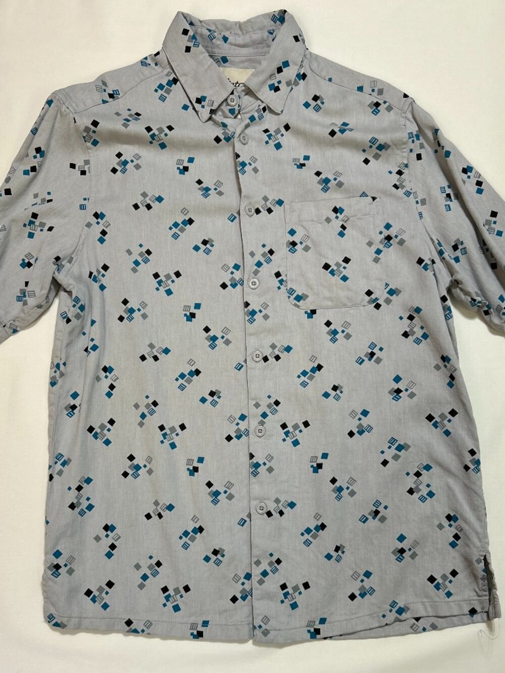 Vintage Silk Short-Sleeve Button Down Shirt (M); Gray with Multicolor Squares